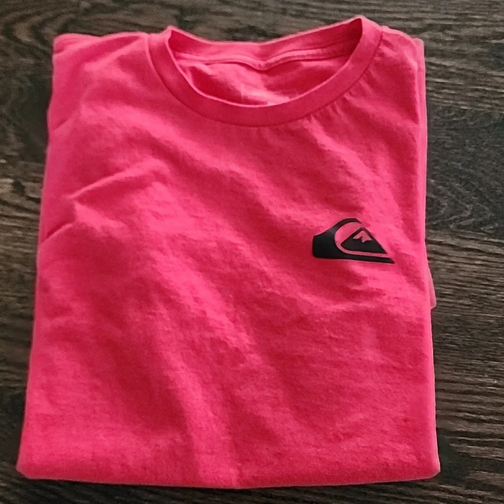 COPY - **NWOT**QUICKSILVER Men's T-Shirt - Picture 2 of 4